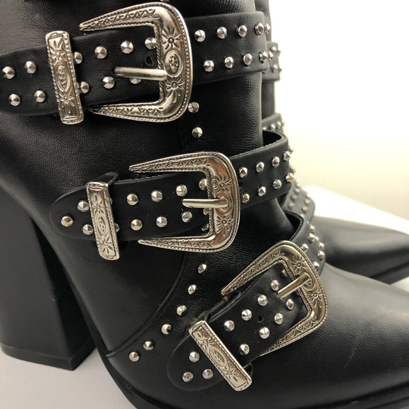 Steve Madden Comet Studded Buckle Pointed Black Leather Heel Boots Size 6 - Picture 4 of 15